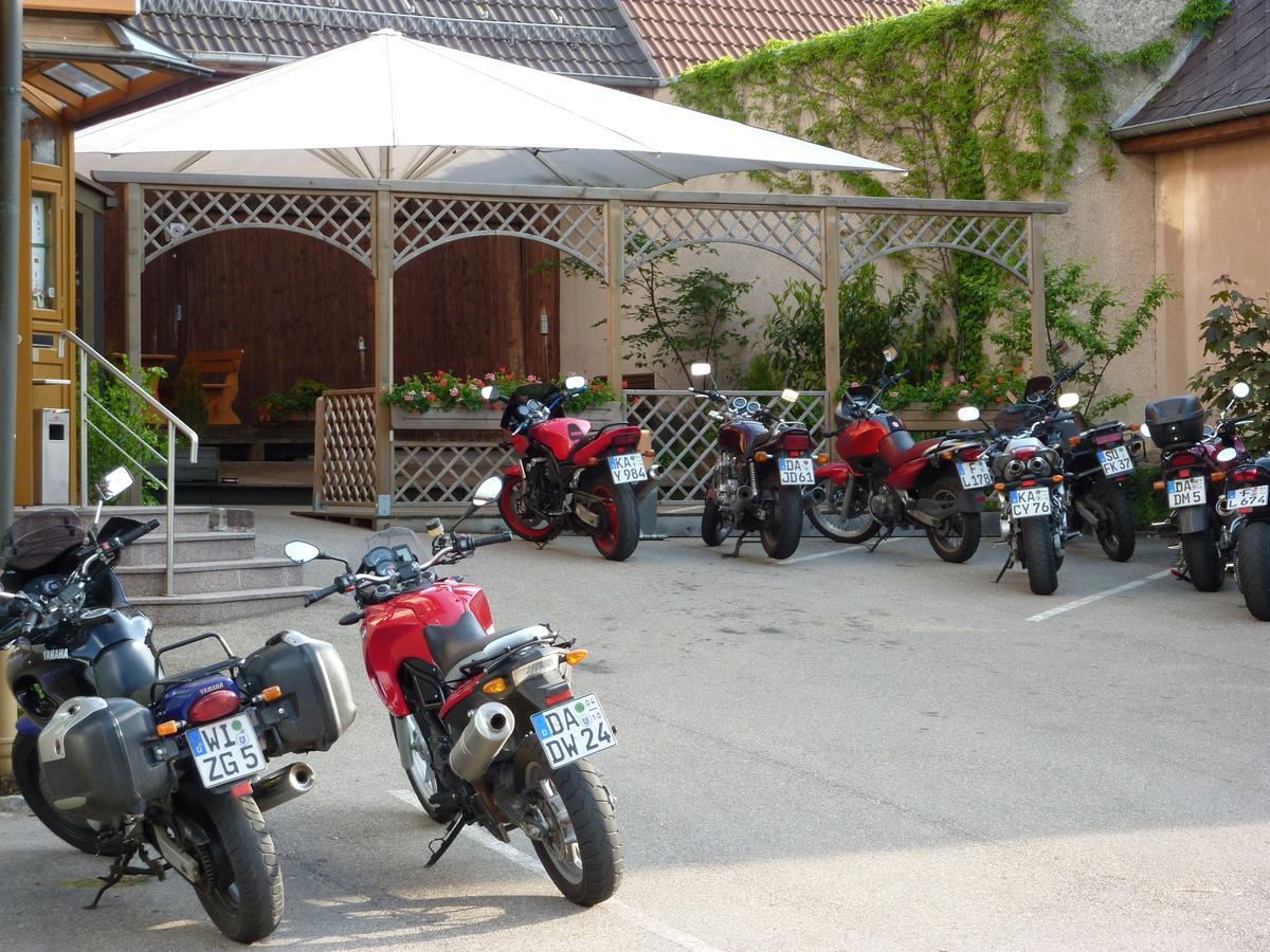 Hotel Gasthof Roessle Westerheim Exterior foto